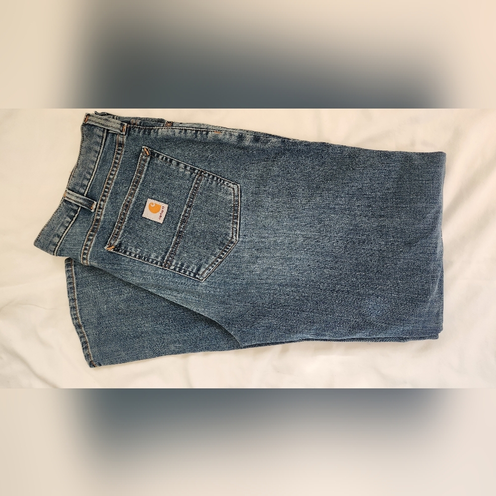 Mens Carhartt Rugged Flex jeans.